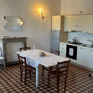  Casa vacanze Casa Angela Italia